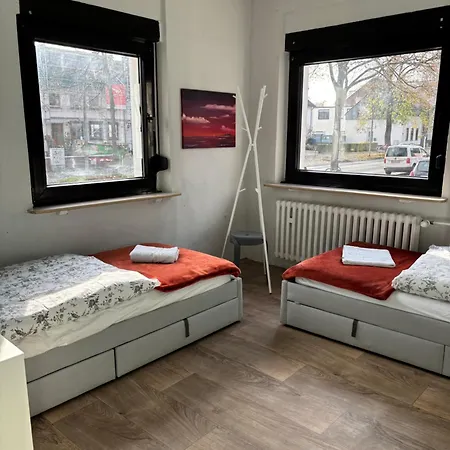Amazing Entire Apartment, U79&s1, Messe, Airport, Hbf, 6-seen-platte Pensión